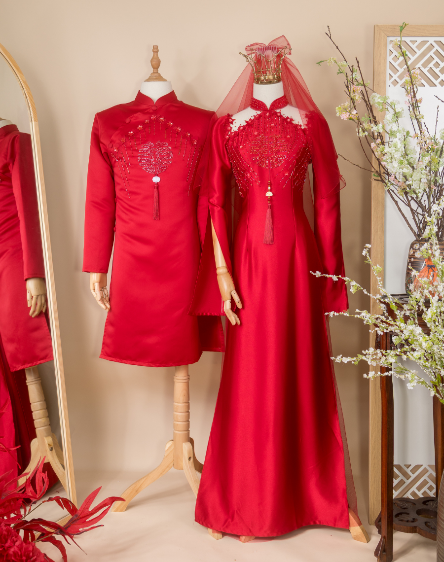 Cặp Áo Dài Đỏ Hở Vai Song Hỷ Lâm Môn