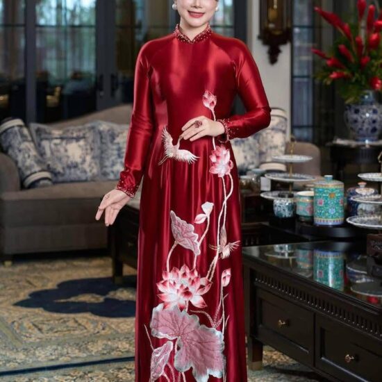 Áo Dài Bà Sui Màu Đỏ Đô Thêu Sen – Chim Hạc | Mã SP: BS-018