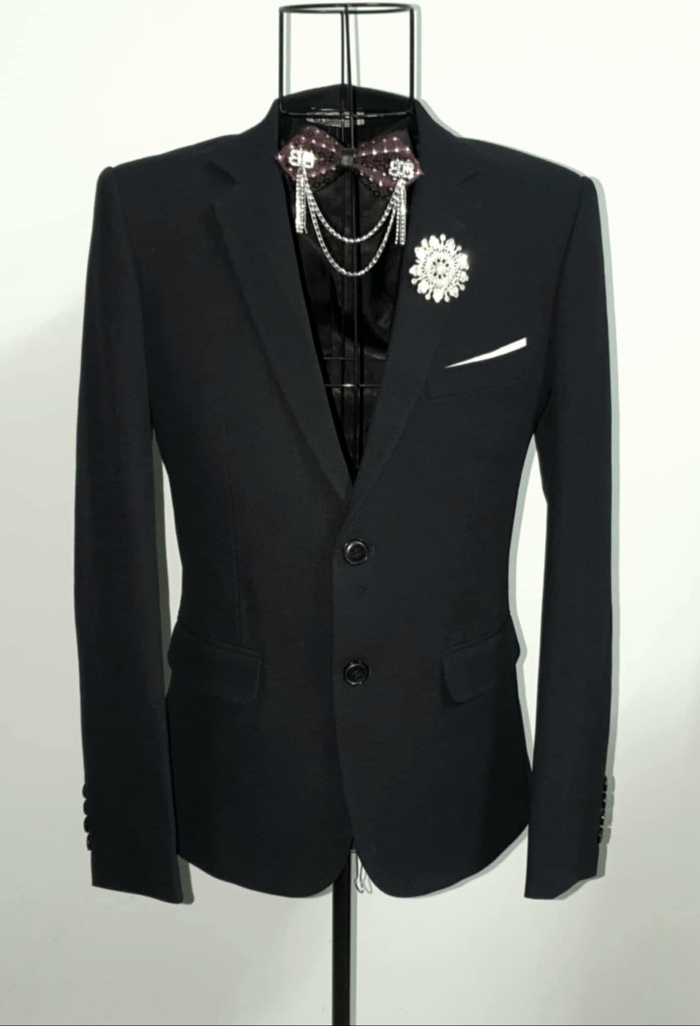 Áo Vest Cưới Nam 2 Nút Cao Cấp – Phom Slim Fit Lịch Lãm, Sang Trọng Cho Chú Rể | Mã SP: AV-002 - Ảnh 2