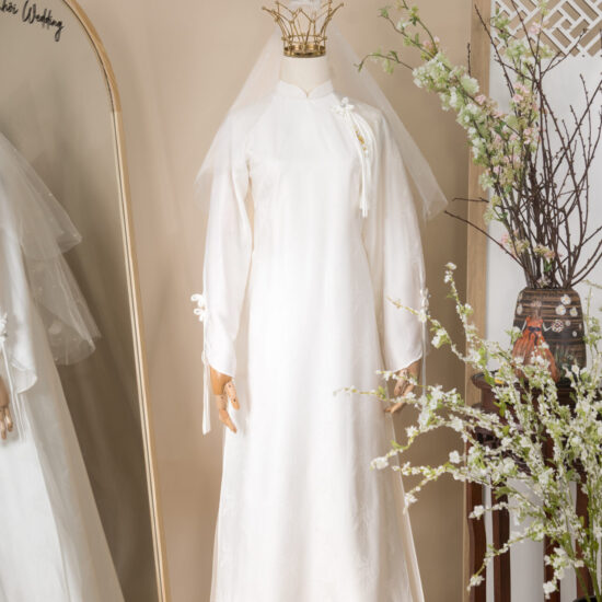 Áo Dài Trắng Gấm Dáng Suông | Mã SP: AD-015