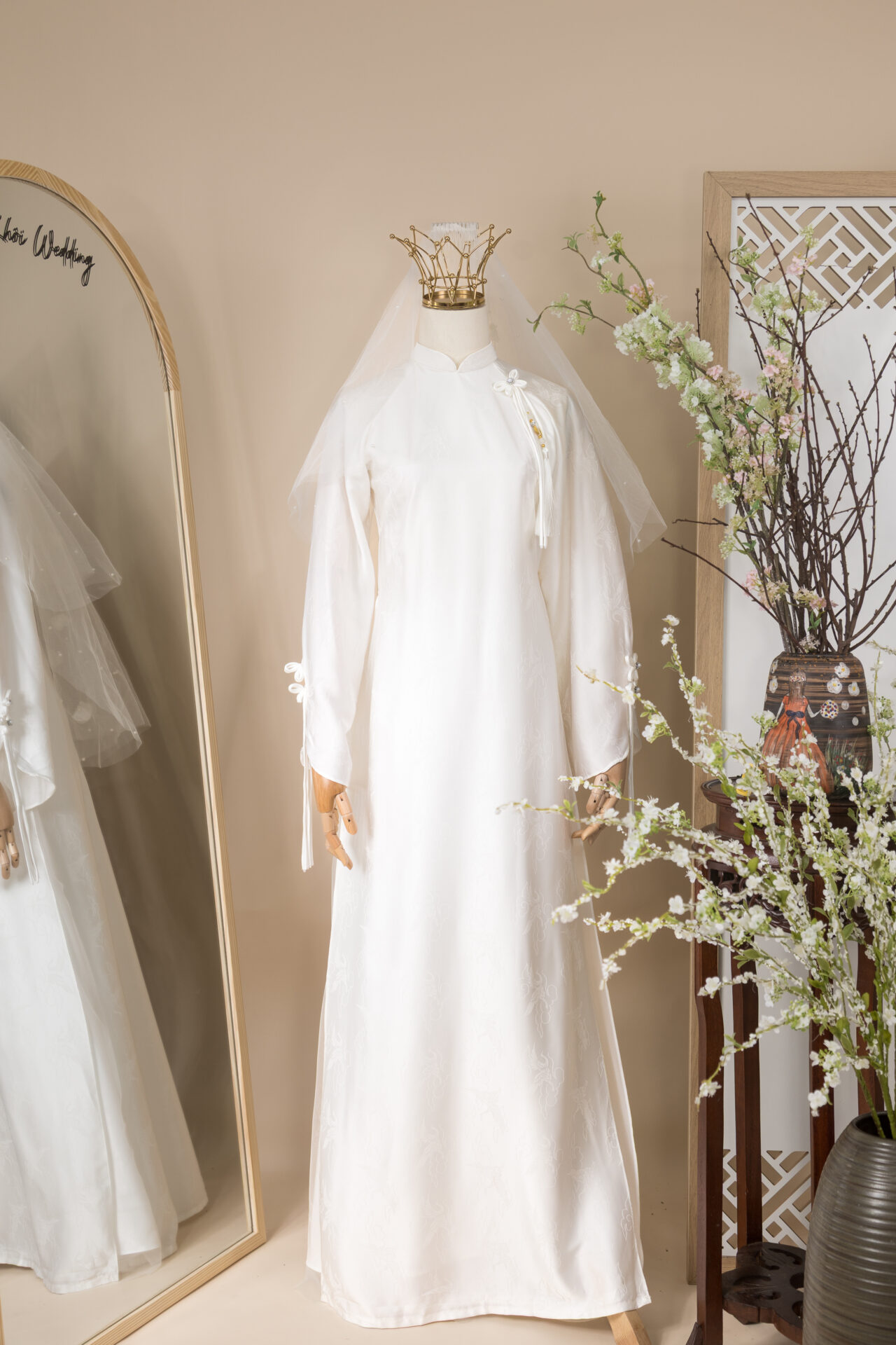 Áo Dài Trắng Gấm Dáng Suông | Mã SP: AD-015